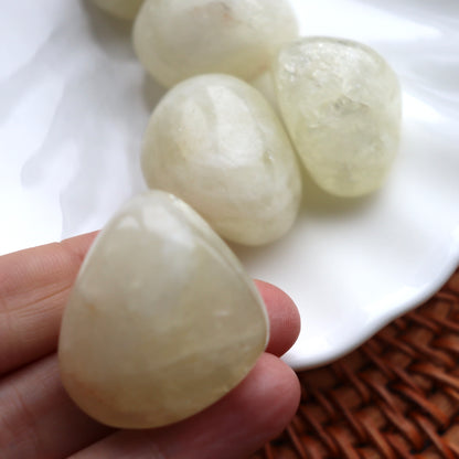 Lemon Citrine Tumblestone