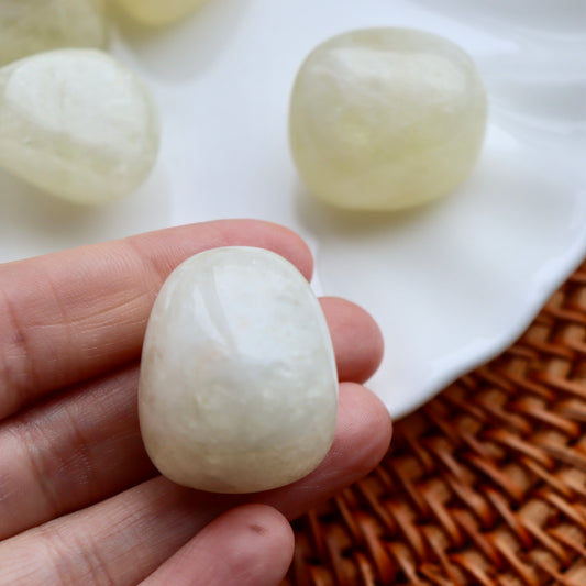 Lemon Citrine Tumblestone