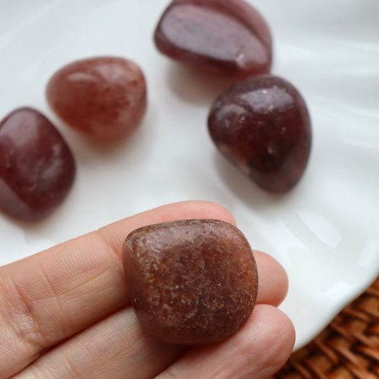 Strawberry Quartz Tumblestone