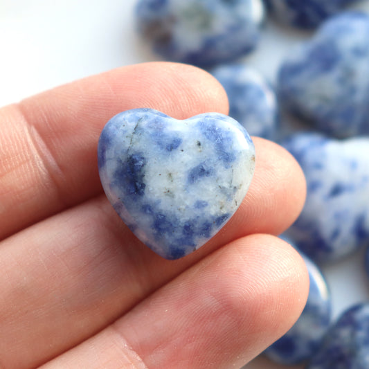 Sodalite Crystal Heart – For Intuition and Clarity