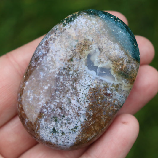 Ocean Jasper Palm Stone – Soothing Crystal for Joy & Positivity B