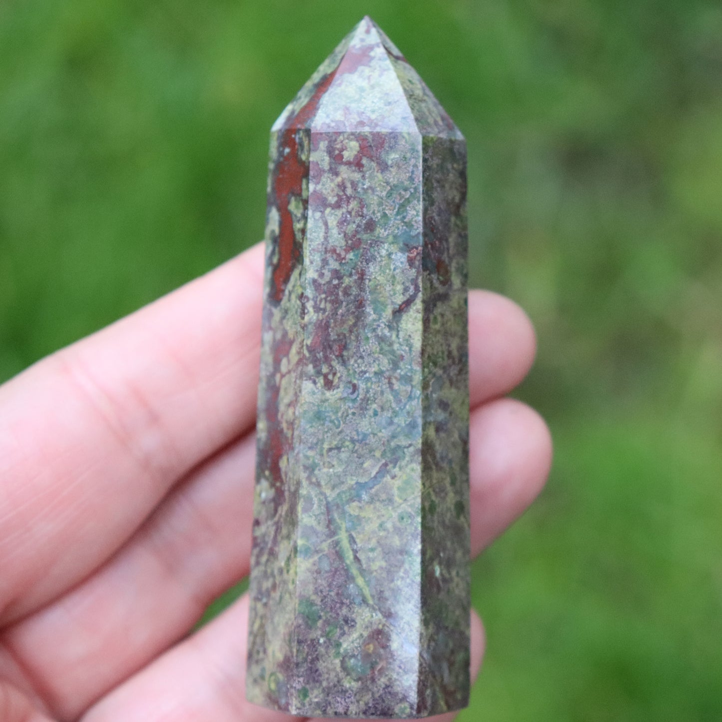 Dragon Bloodstone Tower – 81g | 8cm
