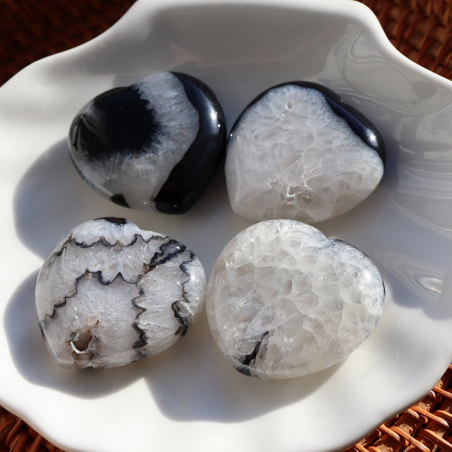 Black & White Agate Heart – A Balance of Beauty